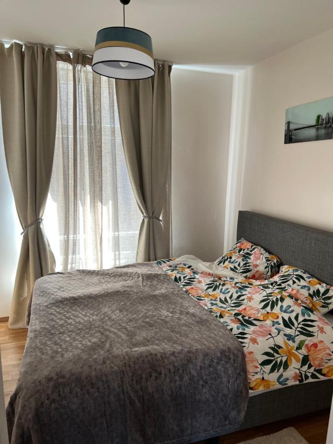 Cosy Appartement With Canal View Brussels Exterior photo
